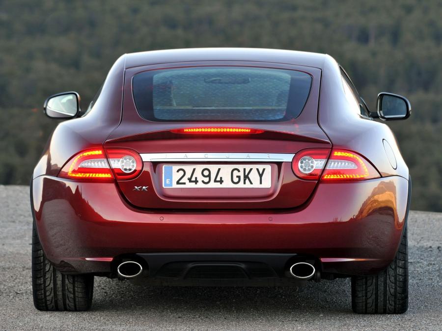  Jaguar XK Coupe 2009 года  (фото 10 из 15)
